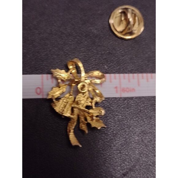 Roma gold tone holiday bell brooch - Picture 4 of 8